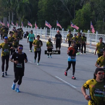 Runner Photo 7132317