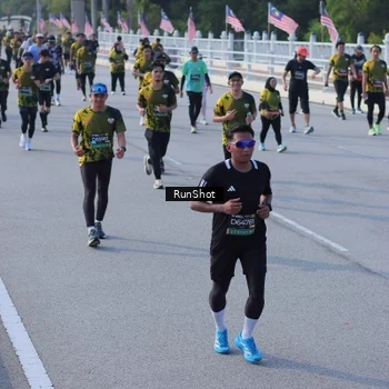 Runner Photo 7132318