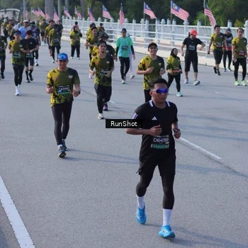 Runner Photo 7132323