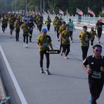 Runner Photo 7132325