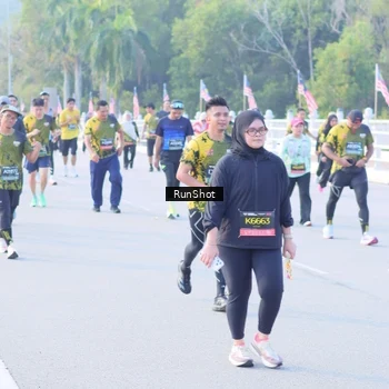 Runner Photo 7132328