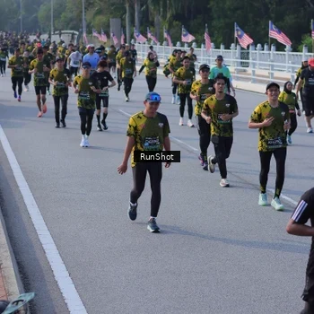 Runner Photo 7132329