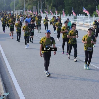 Runner Photo 7132331