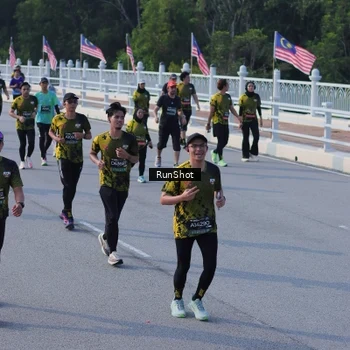 Runner Photo 7132339