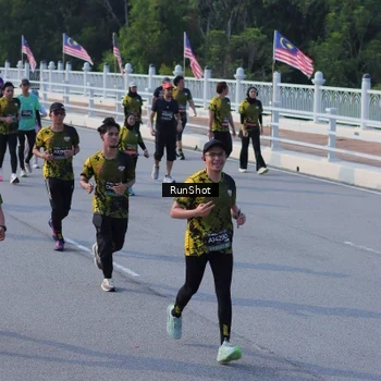 Runner Photo 7132340