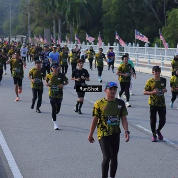 Runner Photo 7132349