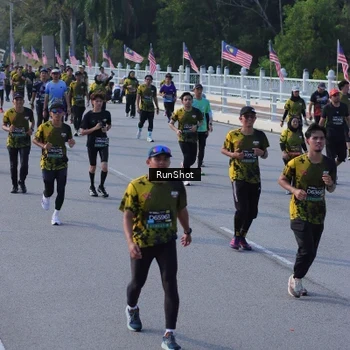 Runner Photo 7132352