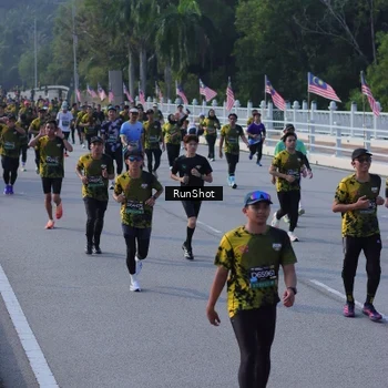 Runner Photo 7132355