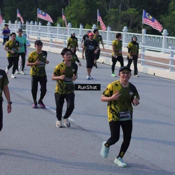 Runner Photo 7132356