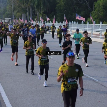 Runner Photo 7132363