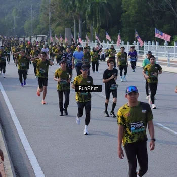 Runner Photo 7132368