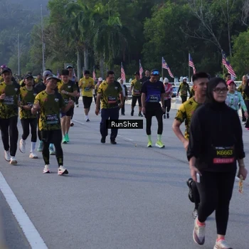 Runner Photo 7132371