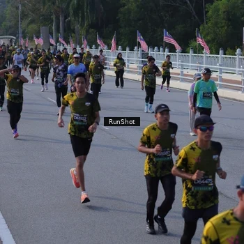 Runner Photo 7132379
