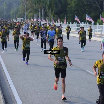 Runner Photo 7132383