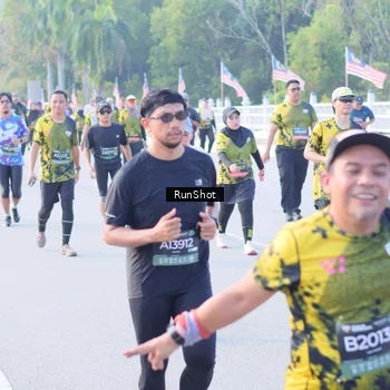 Runner Photo 7132385