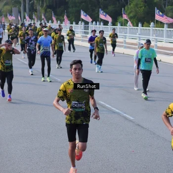 Runner Photo 7132392