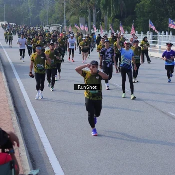 Runner Photo 7132398