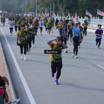 Runner Photo 7132415