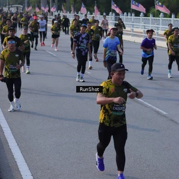 Runner Photo 7132418