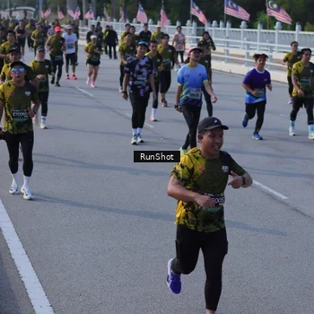 Runner Photo 7132421