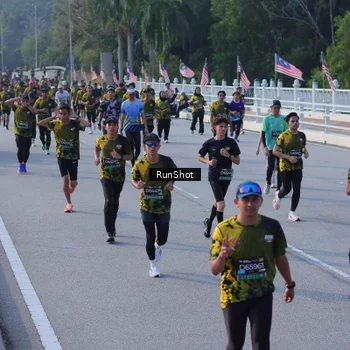Runner Photo 7132423