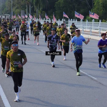 Runner Photo 7132435