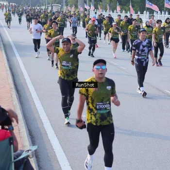 Runner Photo 7132443