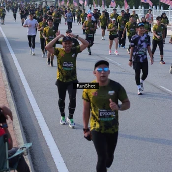 Runner Photo 7132449