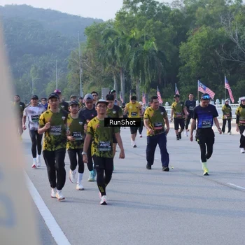 Runner Photo 7132452