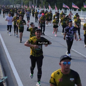 Runner Photo 7132456
