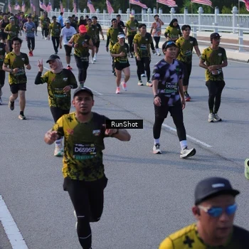 Runner Photo 7132459