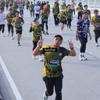 Runner Photo 7132477