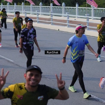 Runner Photo 7132485