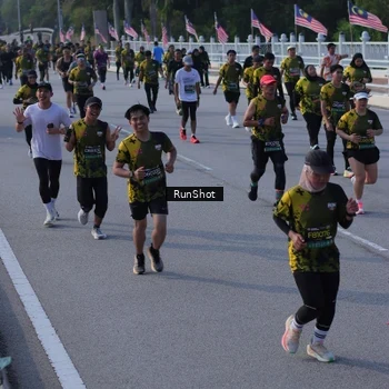 Runner Photo 7132500
