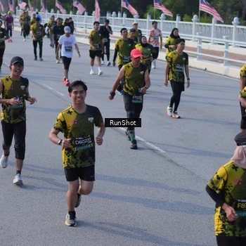 Runner Photo 7132511