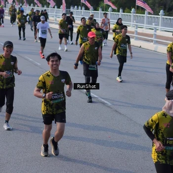 Runner Photo 7132513