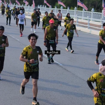 Runner Photo 7132516