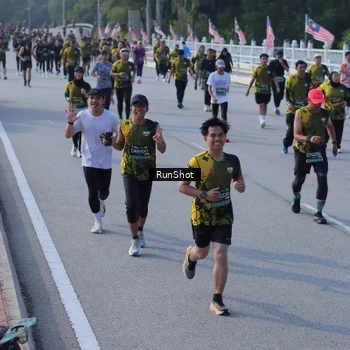 Runner Photo 7132533