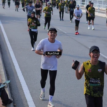 Runner Photo 7132541