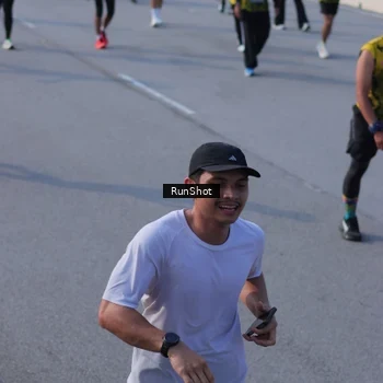 Runner Photo 7132548