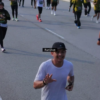 Runner Photo 7132552