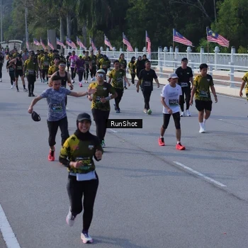 Runner Photo 7132554