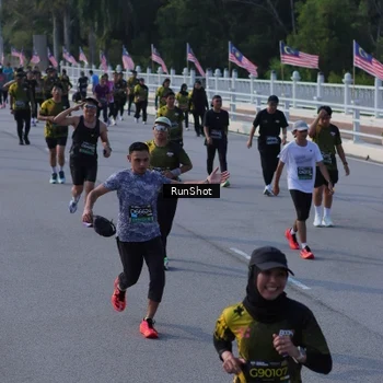 Runner Photo 7132573
