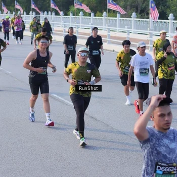Runner Photo 7132591