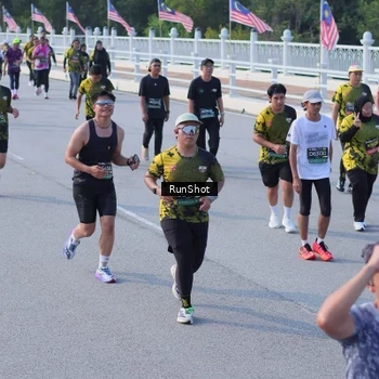 Runner Photo 7132593