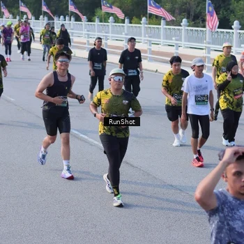 Runner Photo 7132594