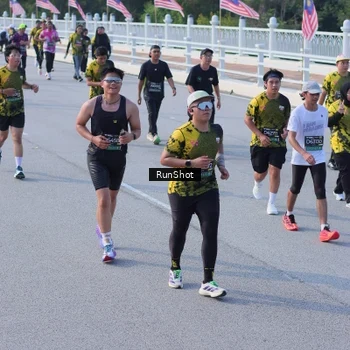Runner Photo 7132598