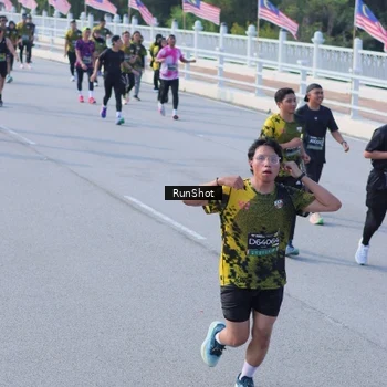 Runner Photo 7132651