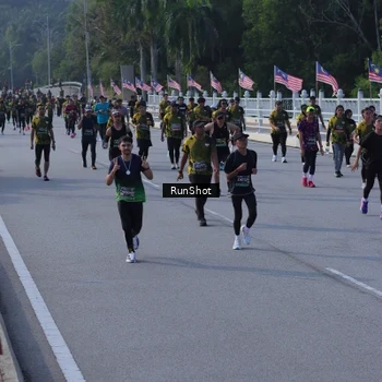 Runner Photo 7132654