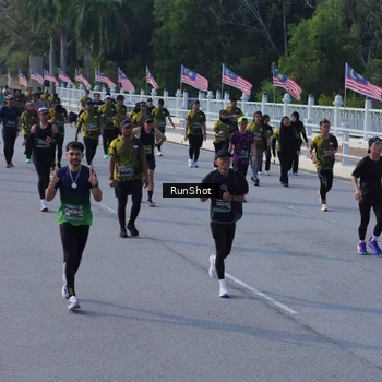 Runner Photo 7132665
